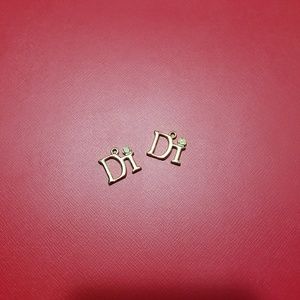 Diamond International "Di" charm/pendant